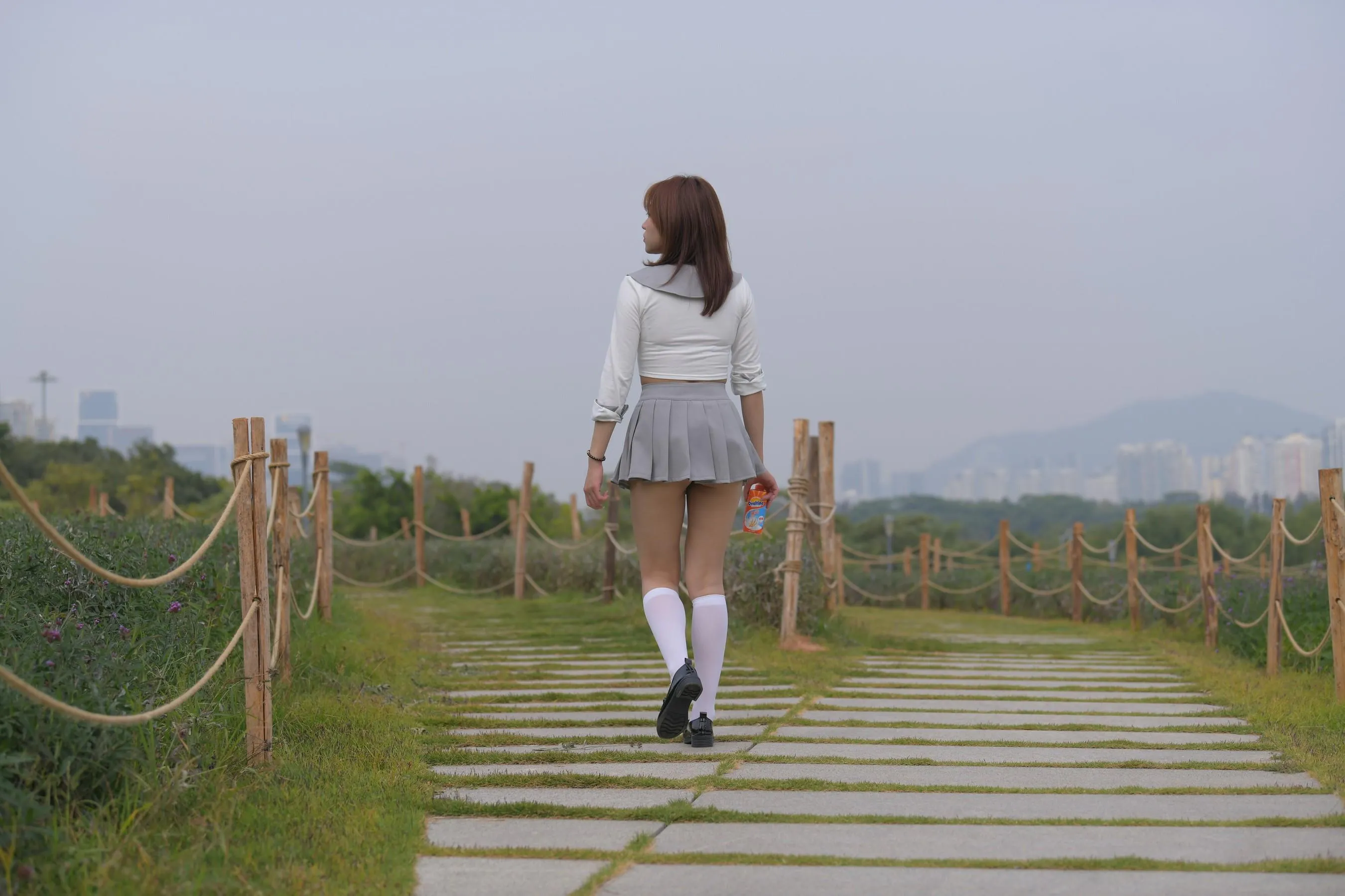 [魔镜街拍] NO.095 性感动人的小百褶裙美女 [763P]插图4
